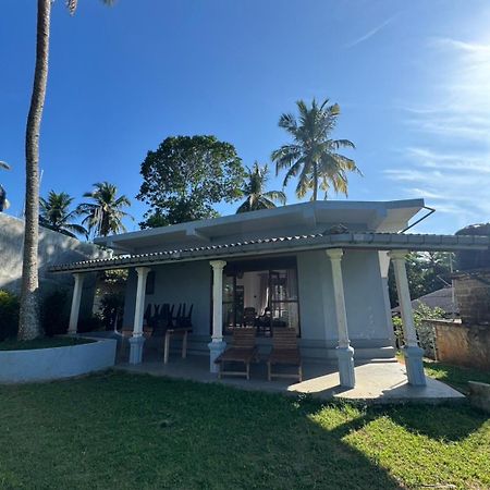 Bed and Breakfast Pemuyan Mirissa70 Exterior foto